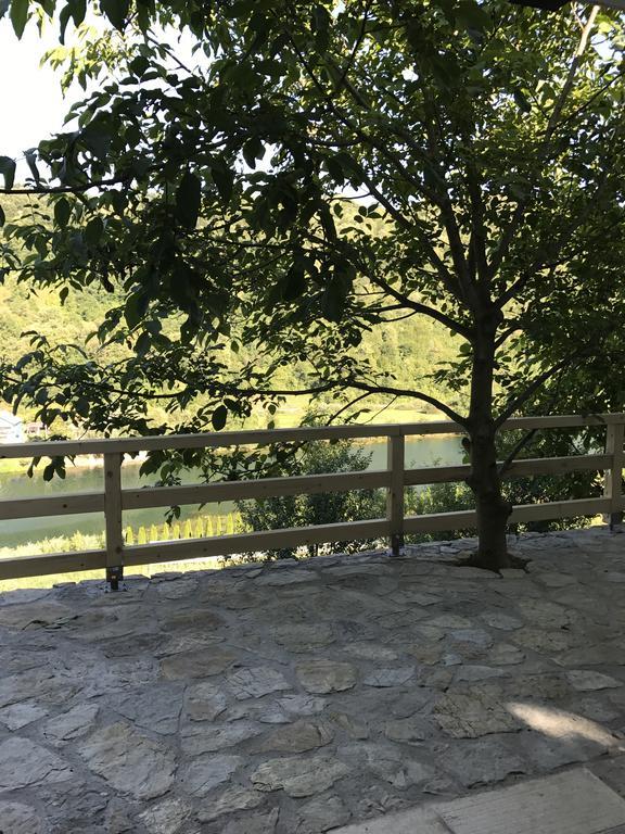 6 New River View Apartments Bihać Eksteriør bilde
